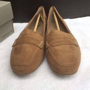 Kenneth Cole Reaction Flats ~ Sweet Trick